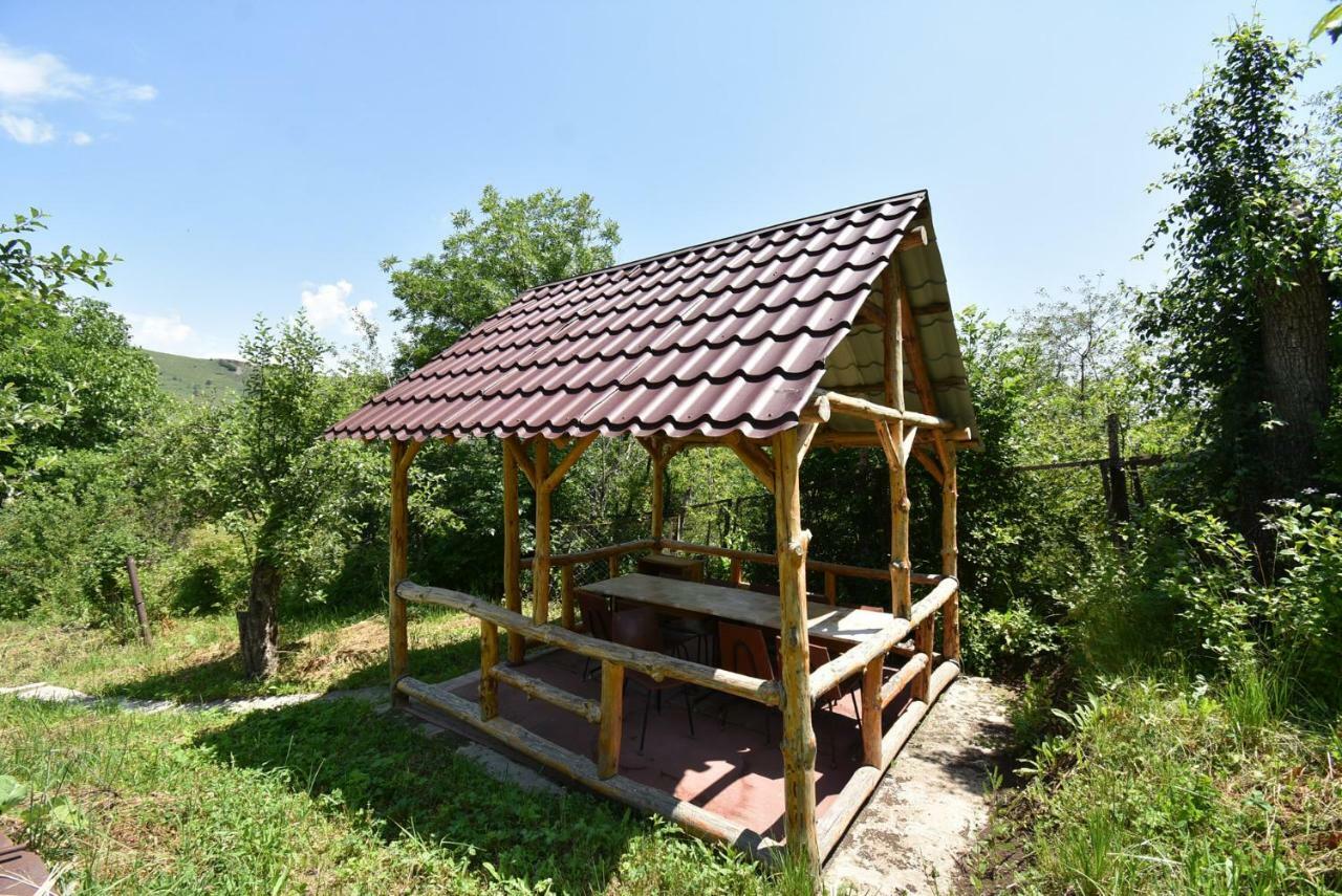Guest House Arsan Tsaghkadzor Exteriör bild