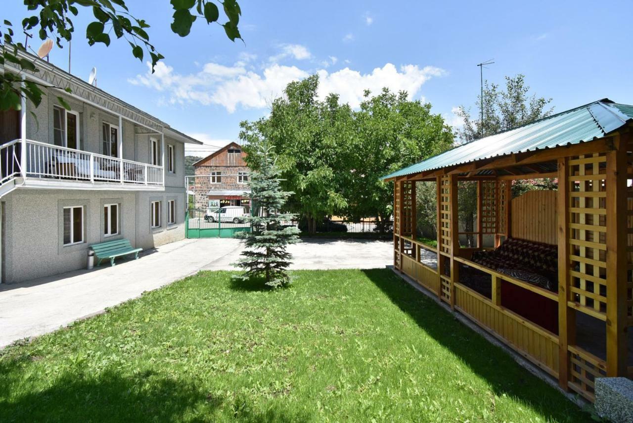Guest House Arsan Tsaghkadzor Exteriör bild