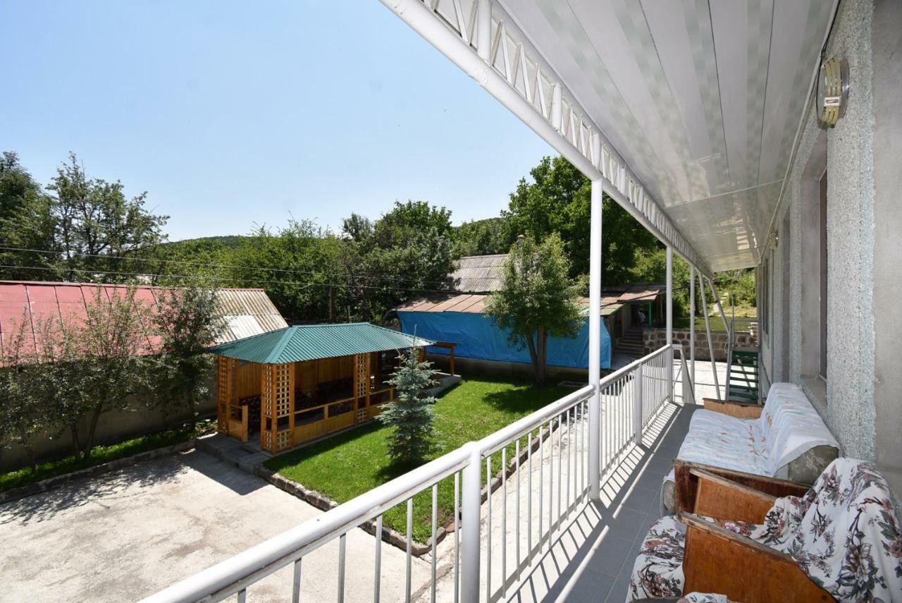 Guest House Arsan Tsaghkadzor Exteriör bild