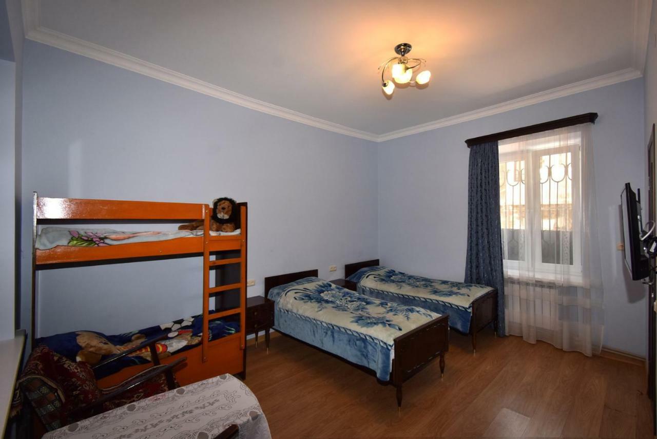 Guest House Arsan Tsaghkadzor Exteriör bild