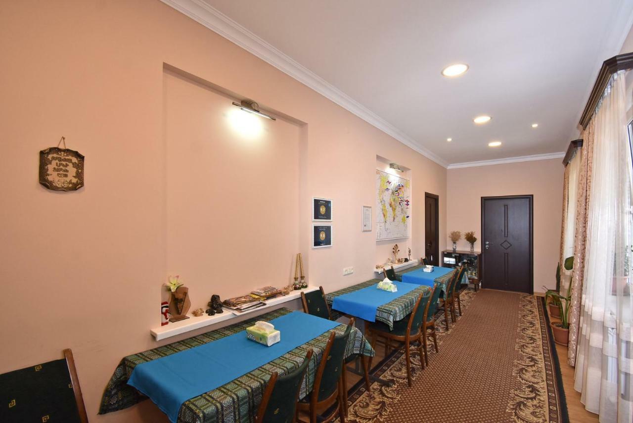 Guest House Arsan Tsaghkadzor Exteriör bild